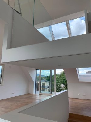 Moderne Dachgeschoss Wohnung mitten in Maxglan