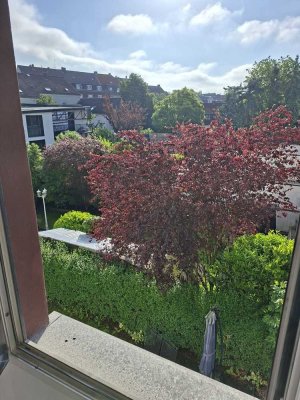 Wohnen mit Charakter: 3,5-Zimmer-Wohnung in Mülheim-Styrum