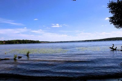 "Leben + Wohnen am Havelufer"
mit Badewiese und Kanubucht!