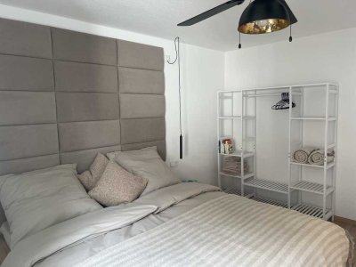 Möblierte Stilvolle 2,5-Raum-Wohnung mit gehobener Innenausstattung mit EBK in Kressbronn
