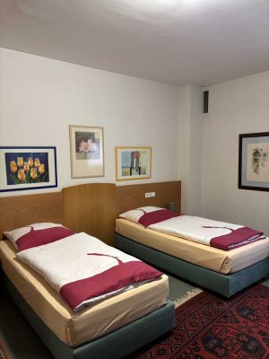 Gepflegte 1-Zimmer Möblierte Wohnung in Krefeld-Uerdingen