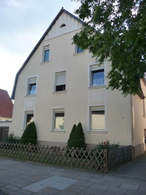 2-Zimmer-DG-Wohnung mit Einbauküche in Bielefeld
