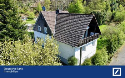 Familientraum am Waldrand – Charmantes Einfamilienhaus mit großem Garten in ruhiger Sackgassenlage