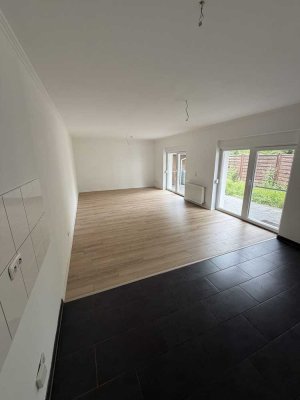 Renovierte Gartenwohnung mit 2 Zimmern in Krefeld