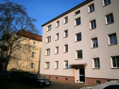 Sonnige 2-Zimmer-Wohnung mit Garage