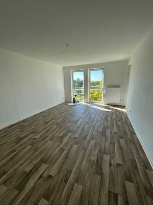 Einziehen und Wohlfühlen - 3-Raum-Wohnung mit Balkon