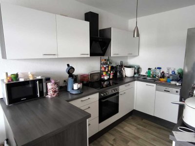 Wohnung mit Küche sucht Nachmieter!