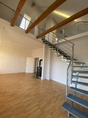moderne 3 Zi.-Whg. mit Balkon, Gallerie und Kamin im historischen Haus