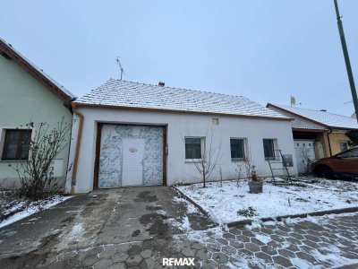 Bauernhaus mit Innenhof &amp; Fußbodenheizung – stilvoll modernisiert