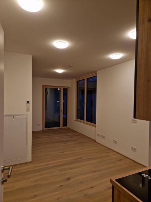 ZENTRUM INNSBRUCK – exklusive, klimatisierte Neubau-Garconniere mit Loggia, Kellerabteil &amp; traumhaftem Bergblick