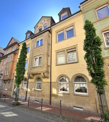 Brötzingen: Sehr schönes Mehrfamilienhaus aus der Gründerzeit (Top: Drei Garagen vorhanden)