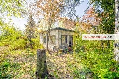 IMMOBERLIN.DE - Charaktervolles Einfamilienhaus mit Südgarten & Gestaltungspotential in familiärer L