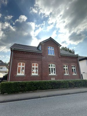 helle sanierte Wohnung, Erstbezug nach Sanierung, direkt am Wall, mit EBK,