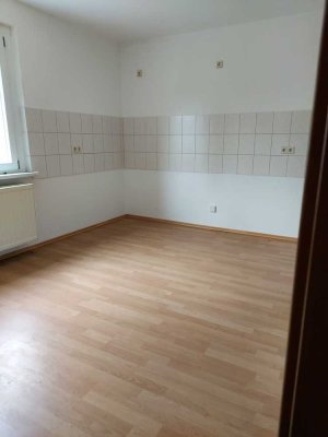 Helle 2-Zimmer Wohnung in Bitterfeld