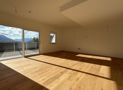 Traumhafte 4-Zimmer Dachgeschosswohnung, Neubau Erstbezug