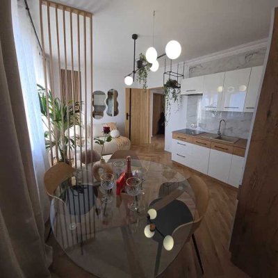 Exklusive 2-Zimmer-Wohnung mit geh. Innenausstattung mit Balkon und EBK in Weilheim in Oberbayern