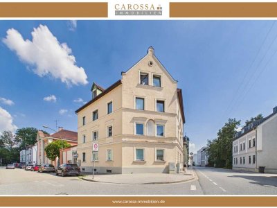 Großzügige 4-Zi-Wohnung in zentraler Lage. Zwei Stellplätze inklusive!
