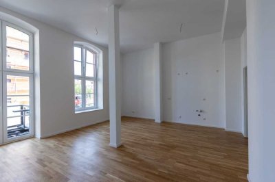 Wohnen im Denkmal - 2 Zimmer, Terrasse, Parkett, modernes Bad inkl. Walk In- Dusche & Stellplatz