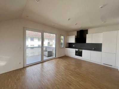 Neubau: Helle 2-Zimmer-Wohnung mit EBK und Balkon in ruhiger Lage