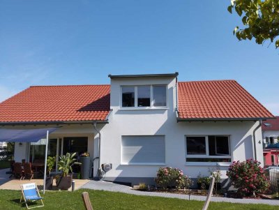 Helle 3-Zimmer-Wohnung mit EBK in ruhiger, naturnaher Lage in Pforzheim