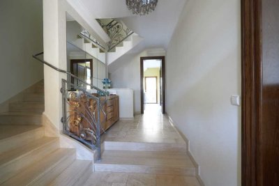 Architektenhaus - 3-fach Verglasung-Wärmepumpe-Photovoltaik mit Speicher-Alarmanlage u.v.m.