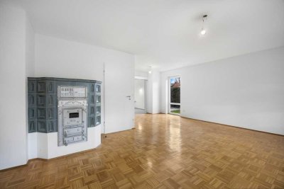 ROGERS: Erstbezug nach Modernisierung: Großzügiges Haus mit Wintergarten, Kachelofen und charmantem