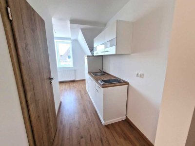 Neu renovierte 2-Zimmer-Wohnung mit Einbauküche Whg. Nr. 12