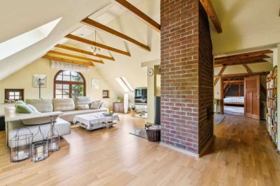 Bezugsfrei & gepflegt: Traumhaftes Zuhause mit zwei Wohneinheiten, Garten und Blick ins Grüne