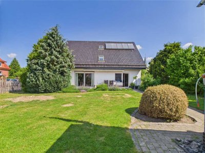 Einziehen & Aufblühen: Fantastisches Einfamilienhaus mit Traumgarten und großzügiger Garage