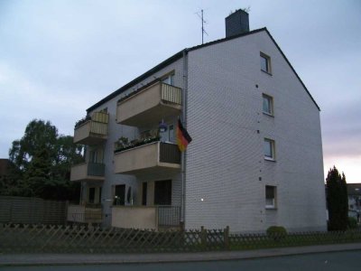 Provisionsfrei, 56 m², 2,5 Zimmer-Wohnung, Balkon im EG, Oberhausen-Sterkrade, neben LIDL, 129.000 €