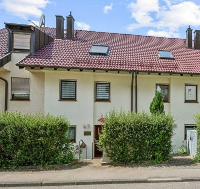 -- Seltene Gelegenheit - Sonniges Reihenmittelhaus in Stuttgart-Kaltental --