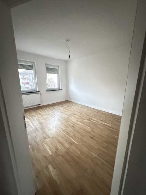 Helle 3-Zimmer-Wohnung mit modernem Bad & Kaminanschluss – frisch renoviert