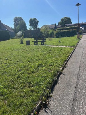 FREUEN SIE SICH AUF IHR FAMILIENGLÜCK IM EIGENEN HAUS IM GRÜNEN! TEL.: 1714863595