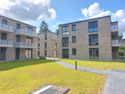 Neubau: Exklusive 4-Zi.-Whg. (ca. 90 m²) mit Balkon + TG-Stellplatz in zentraler Wohnlage