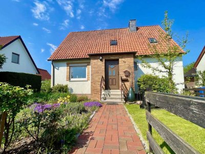 Traumgarten inklusive: Gepflegtes Einfamilienhaus in Gronau (Leine)!