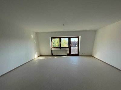 Gemütliche Dachgeschosswohnung mit Balkon zu vermieten