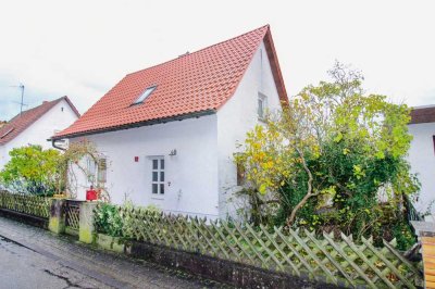 Behagliches Einfamilienhaus mit 1.160 m² großem Grundstück am Stadtrand von Germersheim zu verkaufen