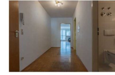 Schöne 2-Zimmer-Wohnung mit Balkon im Zentrum von Passau