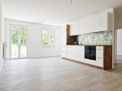 Helle Wohnung mit großem Balkon | frisch saniert