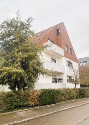 Gemütlicher Dachgeschoss-Wohntraum 4,5 Zimmer mit EBK in Leinfelden-Echterdingen zu vermieten