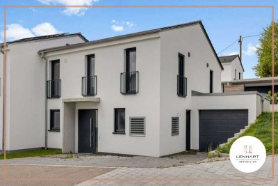 *Neuwertige Doppelhaushälfte**gehobene Ausstattung**Westterrasse**super Lage**