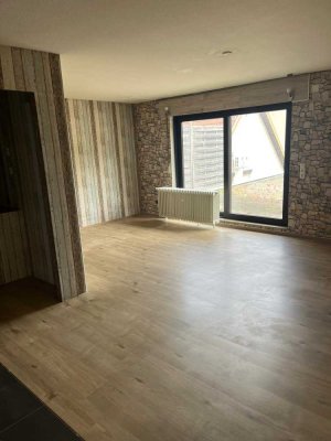 Geschmackvolle 2-Zimmer Wohnung mit Einbauküche in Untergrombach
