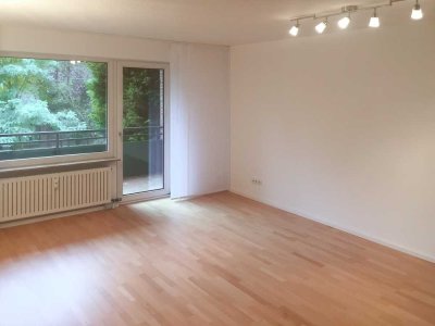 Helle komplett renovierte Wohnung am Schmölderpark
