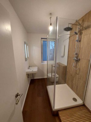 Top renovierte 3 Zimmer Wohnung mit Einbauküche!