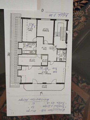 Großzügige 3 Zimmerwohnung ohne  Aufzug in zentraler, aber ruhiger Lage