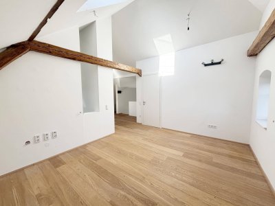 Herrliche 3-Zimmer-Dachgeschosswohnung mit privatem Garten in Leonding/Alharting