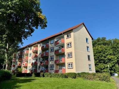 Frisch renovierte 3-Zimmerwohnung mit Balkon und Blick ins Grüne | GBH