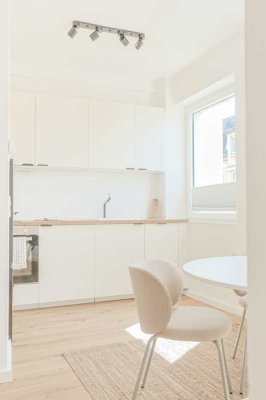 *****CHARMANTES APARTMENT AM FÜRSTENPLATZ -KOMPLETT SANIERT UND MÖBLIERT-RENDITE 4,9 %*****