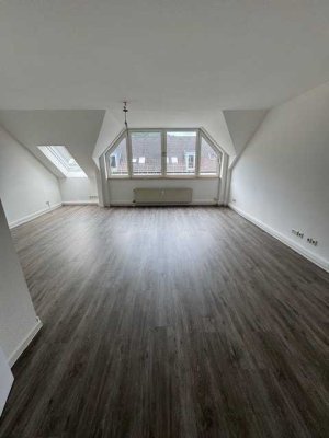 „Top renovierte Einheit im Ärztehaus Bad Ems – Ideal für Praxis, Büro oder stilvolles Wohnen“