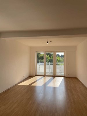 Neuwertige 3,5-Zimmer-Wohnung in Werder – Balkon & Wassernähe